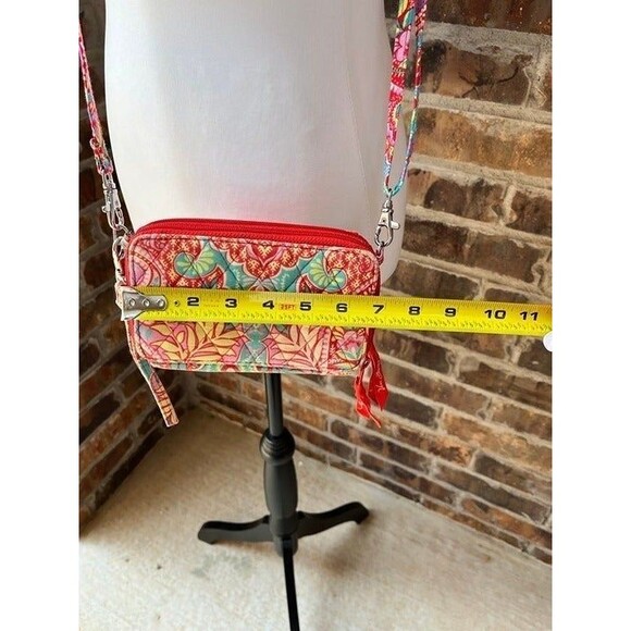 Vera Bradley Retired Print 2016 Paisley in Paradise  Crossbody wristlet - Picture 6 of 13